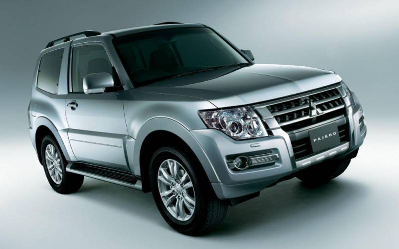 Mitsubishi pajero 2017 года